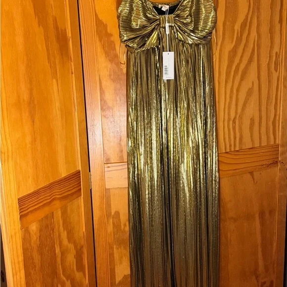 NWT Flying Tomato Metallic Gold Pleated Maxi Dress with Spaghetti Straps - Picture 3 of 6